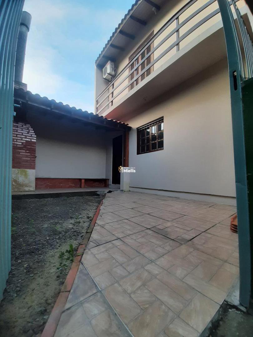 Casa à venda com 2 quartos, 84m² - Foto 3