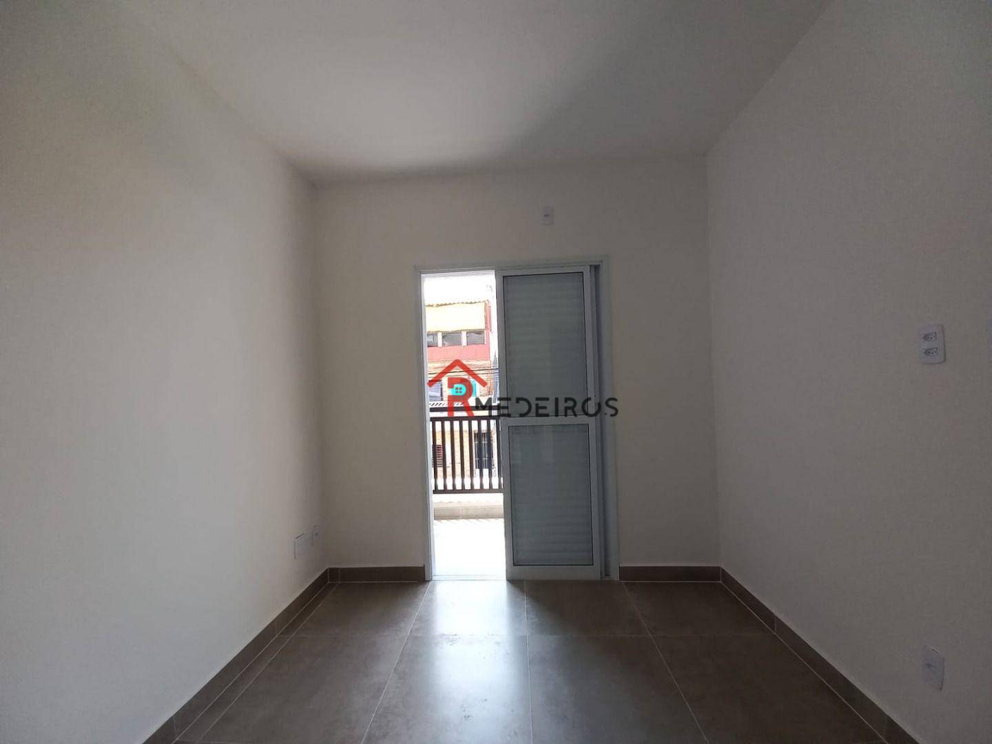 Casa à venda com 2 quartos, 59m² - Foto 13