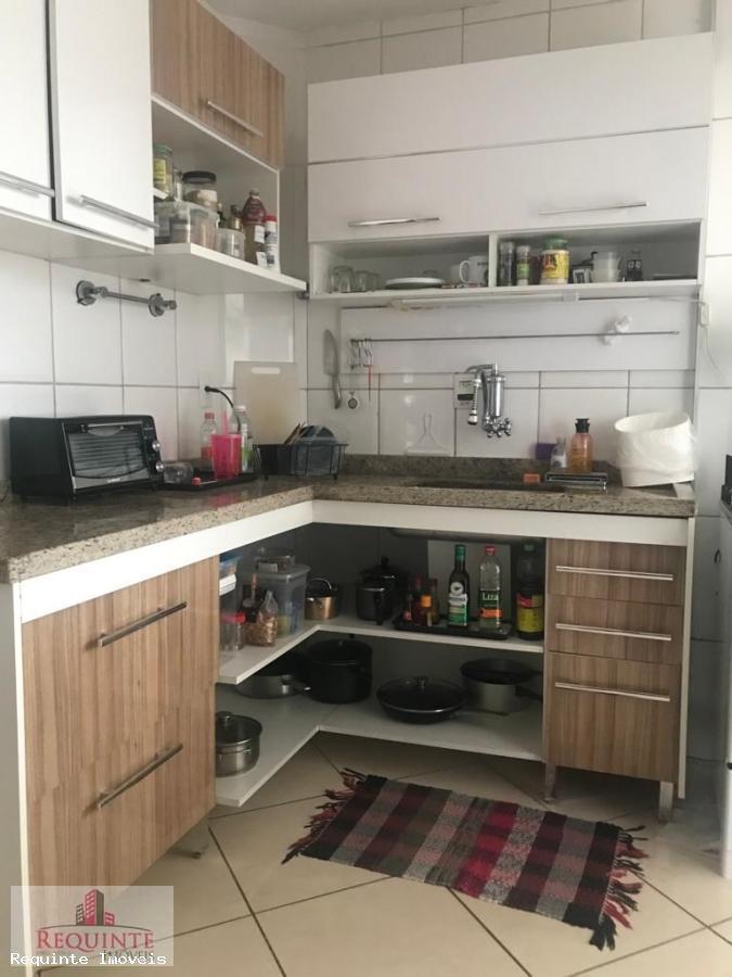 Apartamento à venda com 3 quartos, 97m² - Foto 1