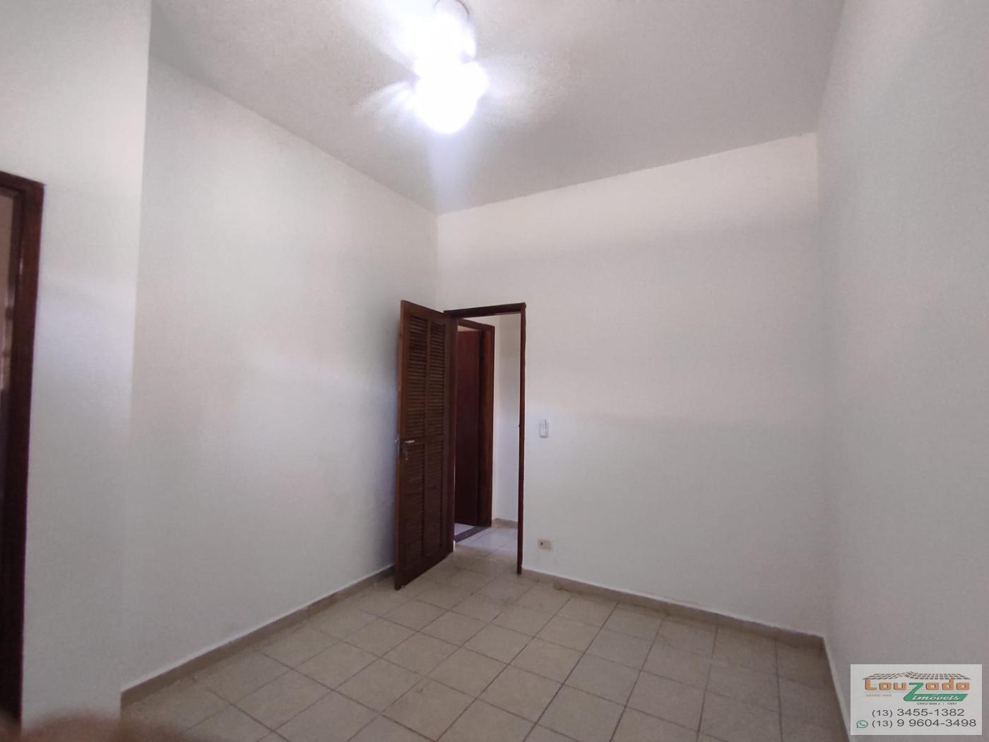 Casa para alugar com 3 quartos, 250m² - Foto 23