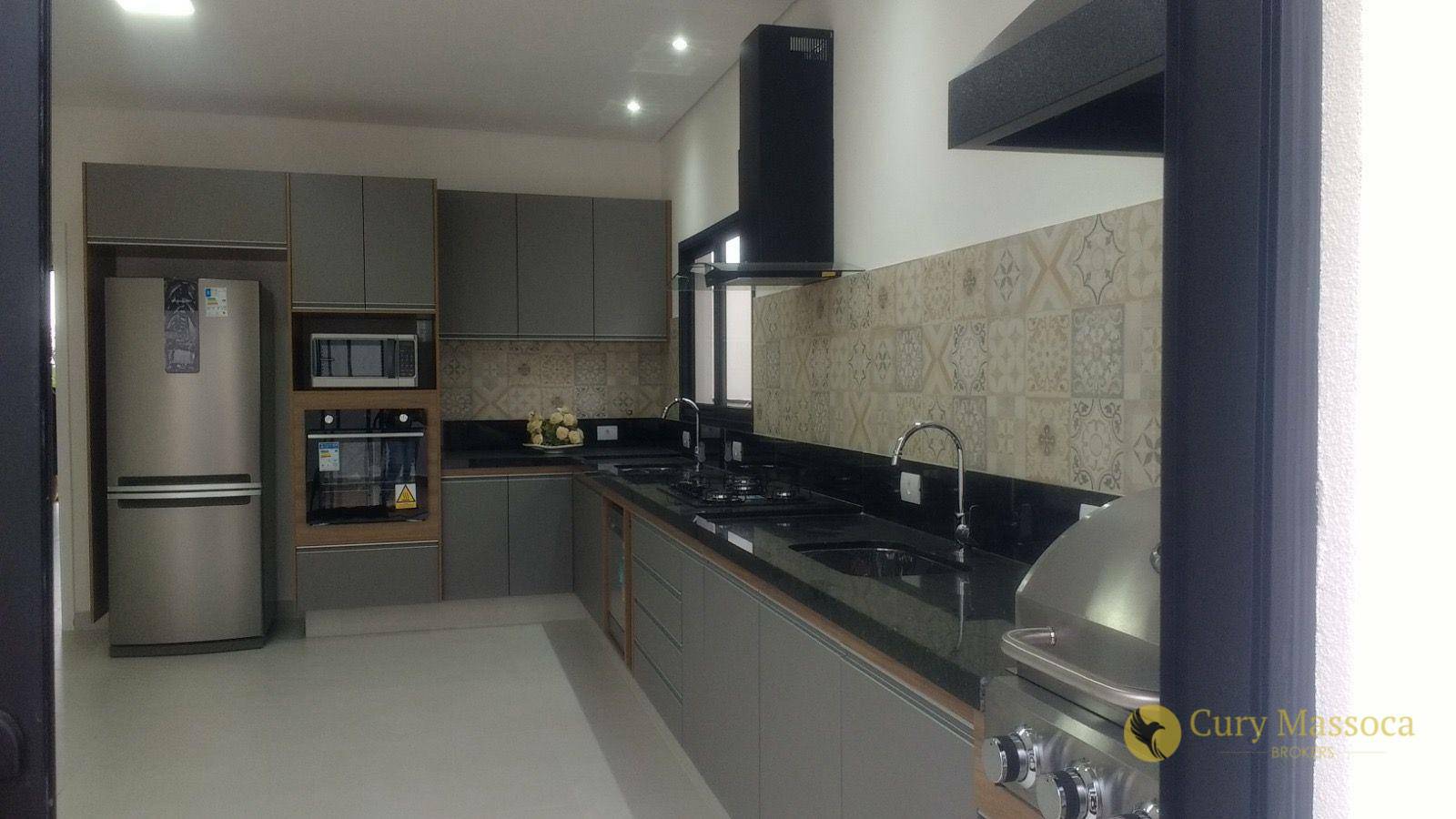Casa de Condomínio para alugar com 3 quartos, 202m² - Foto 10