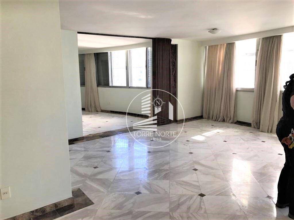 Apartamento à venda com 3 quartos, 188m² - Foto 17