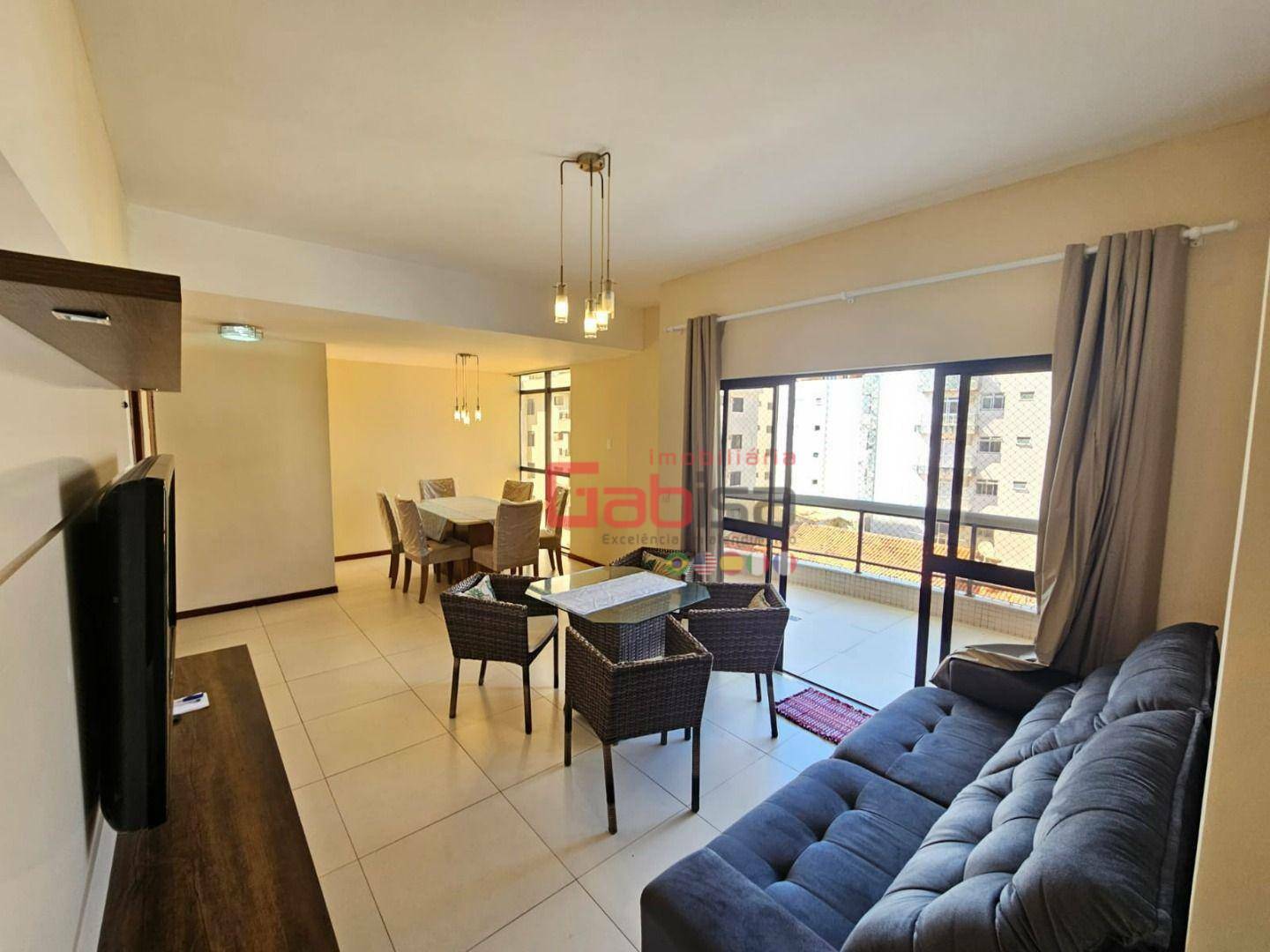 Apartamento à venda com 3 quartos, 130m² - Foto 1