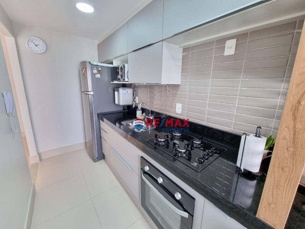 Apartamento à venda com 2 quartos, 77m² - Foto 9