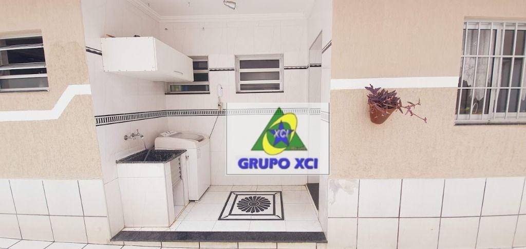 Casa à venda com 3 quartos, 292m² - Foto 8