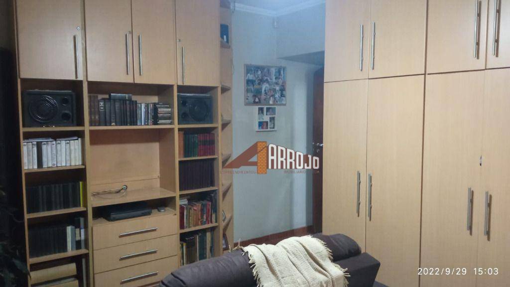 Sobrado à venda com 2 quartos, 236m² - Foto 24