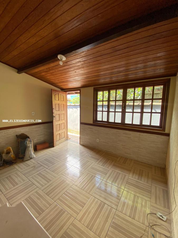 Casa à venda com 2 quartos, 160m² - Foto 2