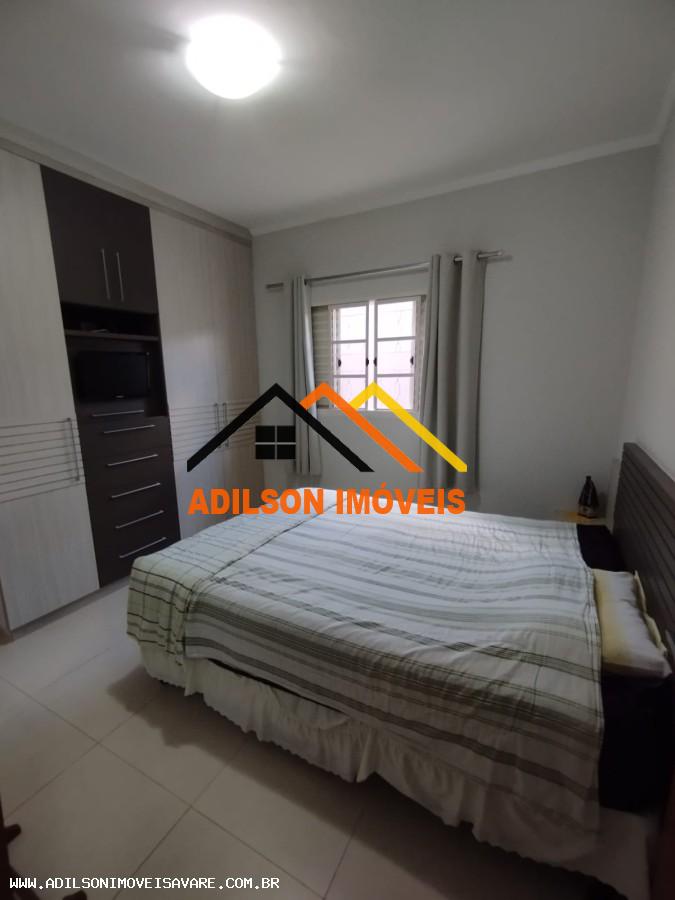 Casa à venda com 3 quartos, 250m² - Foto 7