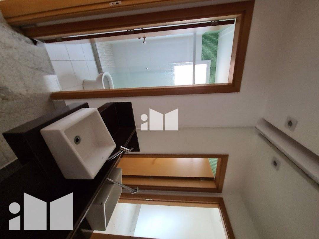 Apartamento à venda com 4 quartos, 141m² - Foto 12