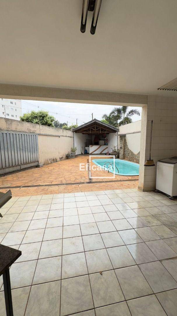 Casa à venda com 5 quartos, 400m² - Foto 9