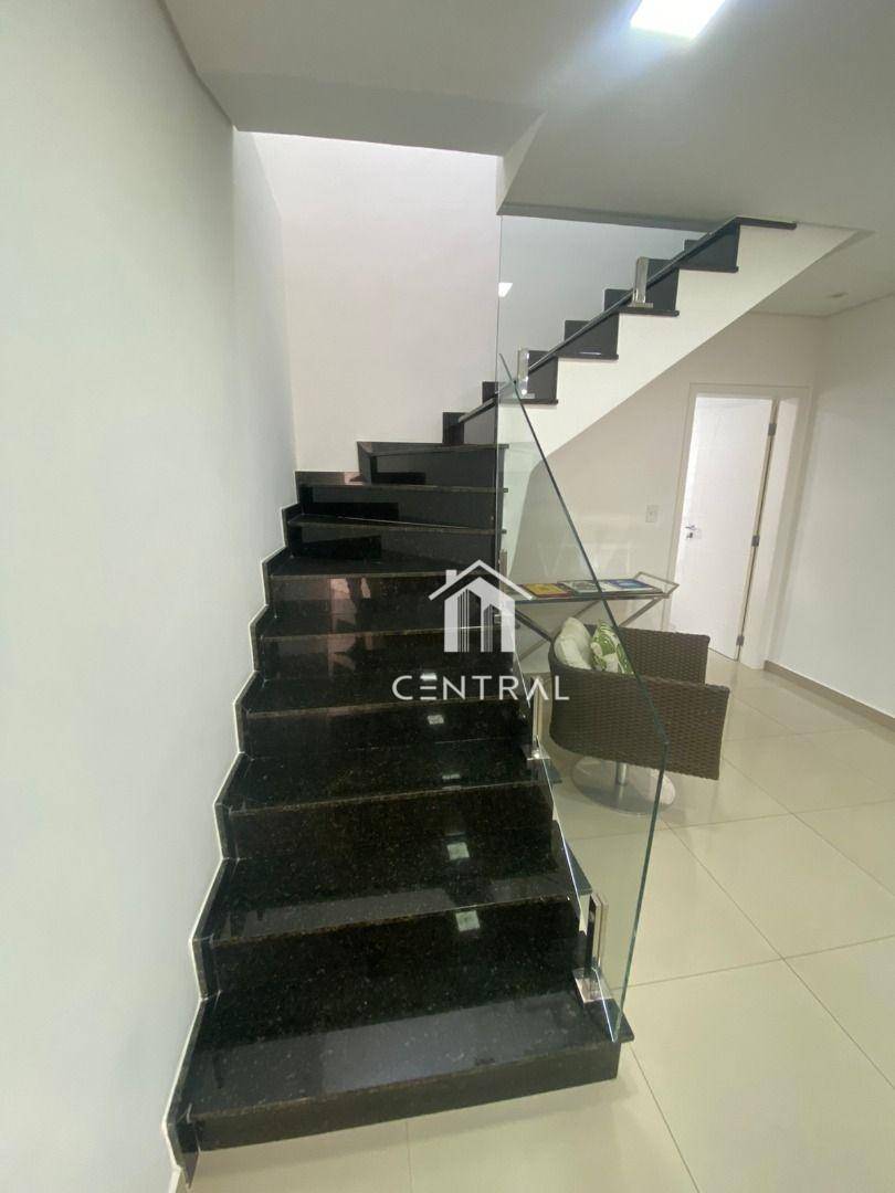 Sobrado à venda com 3 quartos, 244m² - Foto 33