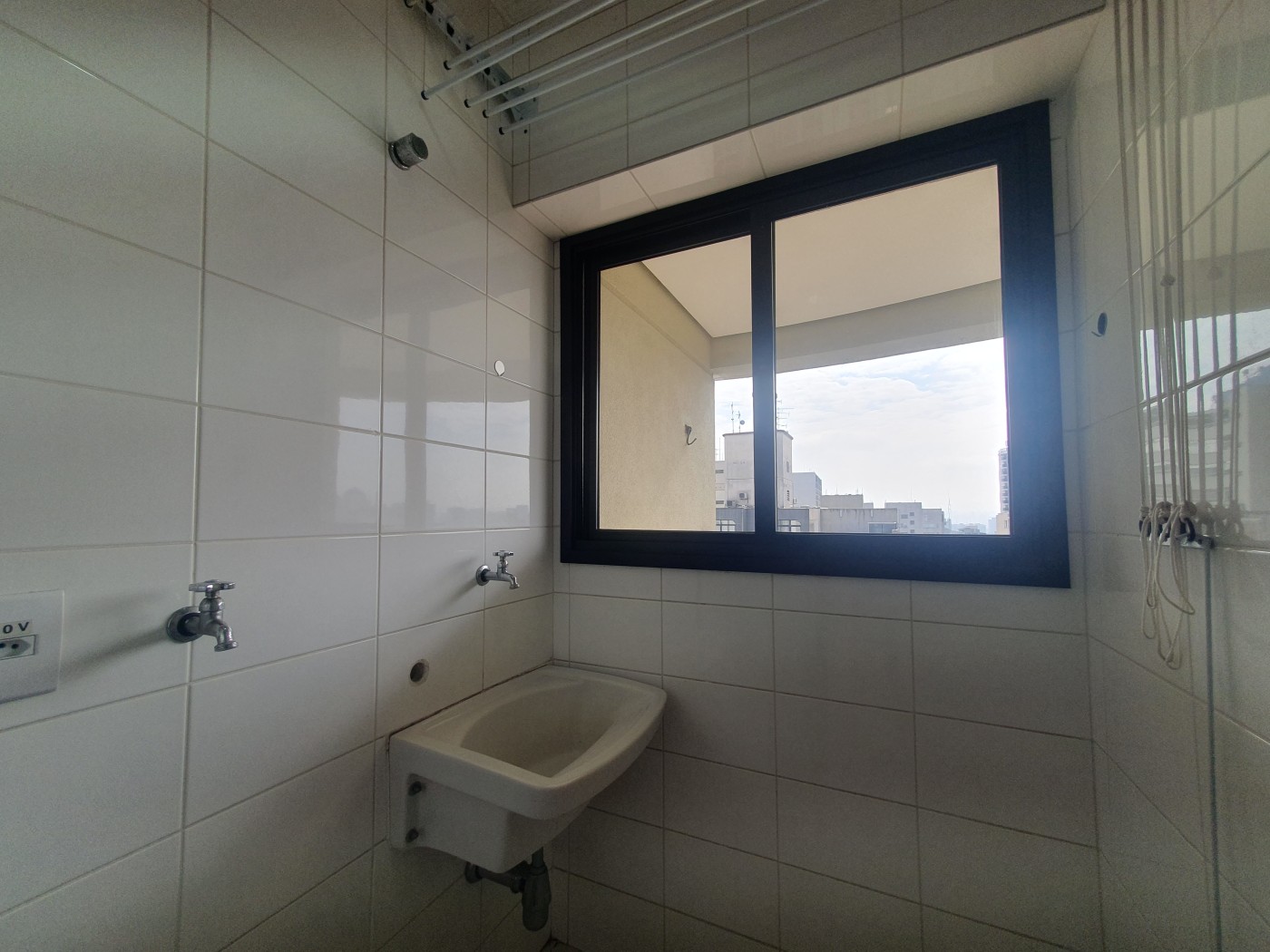 Apartamento para alugar com 1 quarto, 40m² - Foto 11