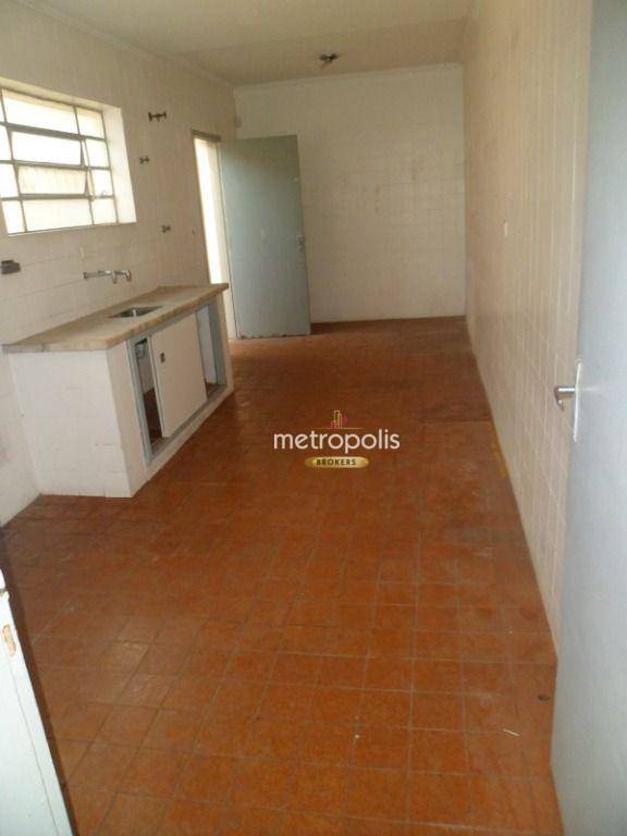 Sobrado à venda e aluguel com 3 quartos, 300m² - Foto 1