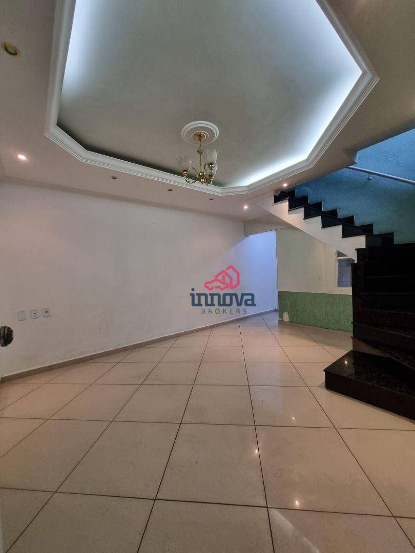 Sobrado à venda e aluguel com 3 quartos, 231m² - Foto 3