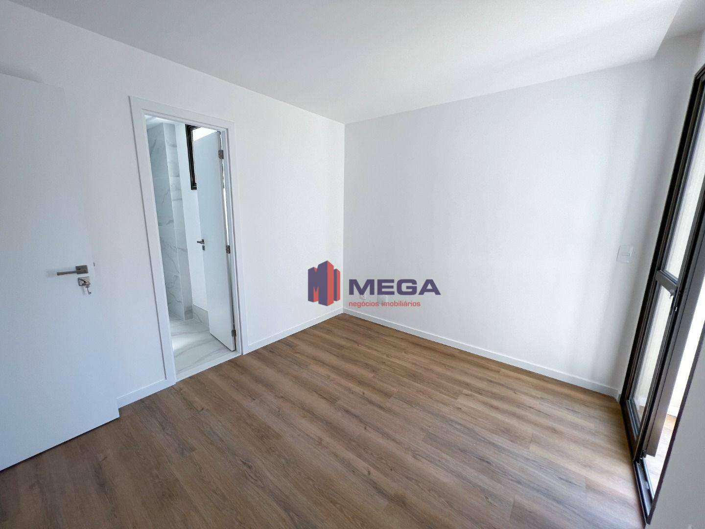 Apartamento à venda com 3 quartos, 135m² - Foto 14