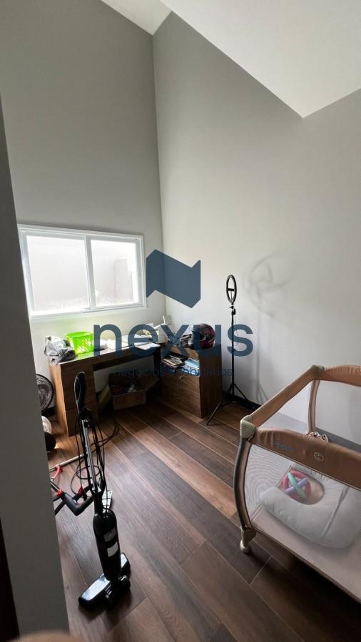 Casa à venda com 3 quartos, 450m² - Foto 4