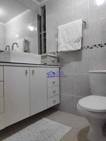 Apartamento à venda com 2 quartos, 64m² - Foto 3