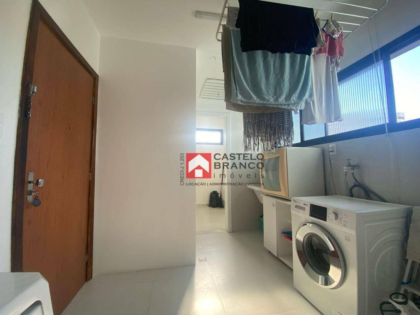 Apartamento à venda com 3 quartos, 146m² - Foto 21