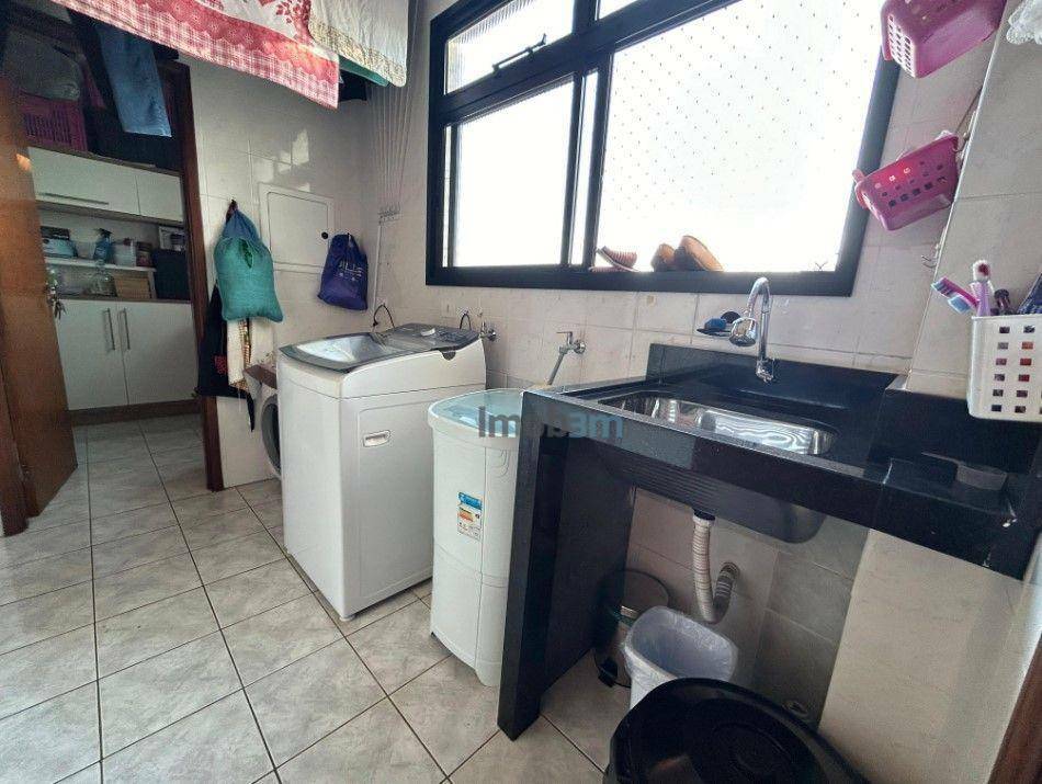 Apartamento à venda com 3 quartos, 138m² - Foto 13