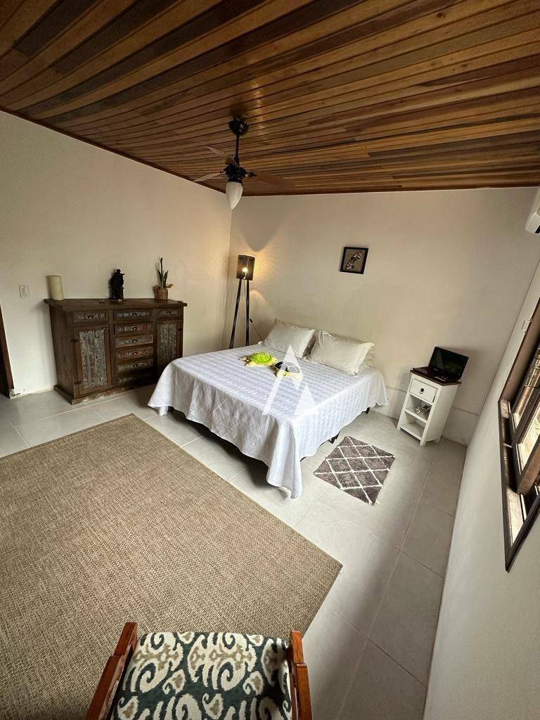 Casa à venda com 4 quartos, 170m² - Foto 13