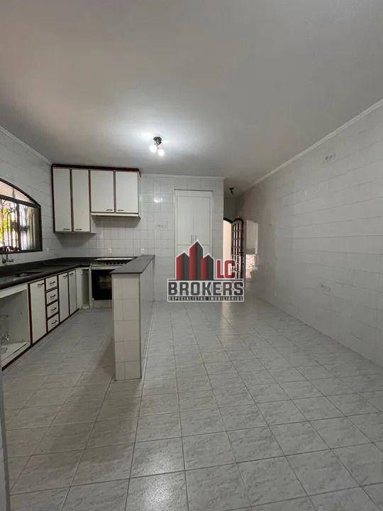 Casa para alugar com 3 quartos, 130m² - Foto 6