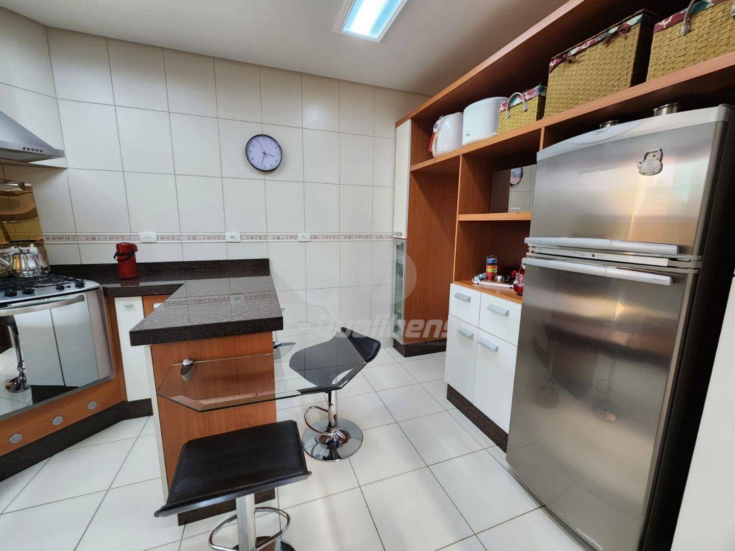 Sobrado à venda com 3 quartos, 339m² - Foto 13