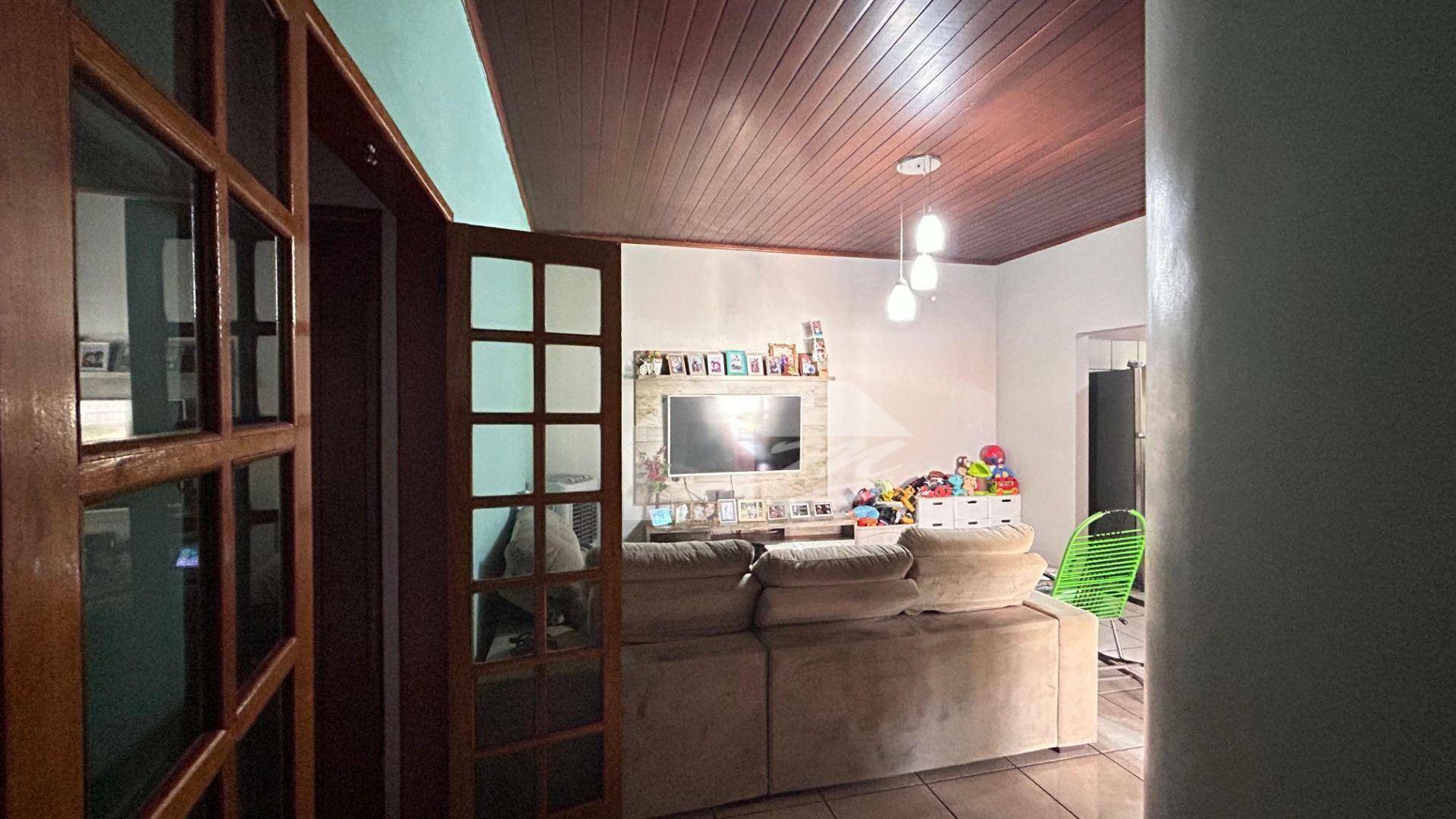 Casa à venda com 3 quartos, 190m² - Foto 8