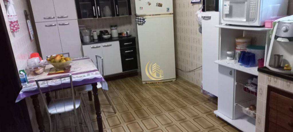 Sobrado à venda com 5 quartos, 400m² - Foto 3