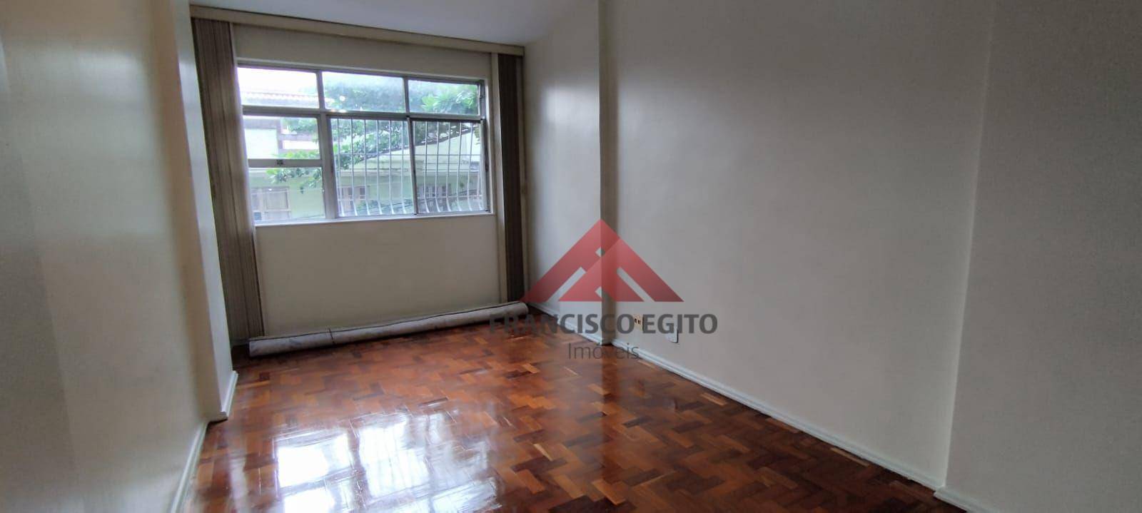 Apartamento à venda com 2 quartos, 70m² - Foto 7