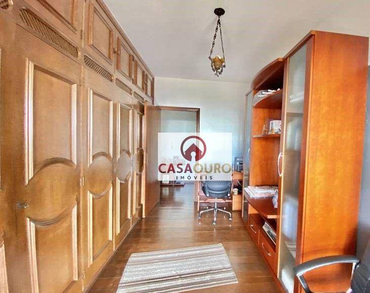 Casa à venda com 6 quartos, 450m² - Foto 15