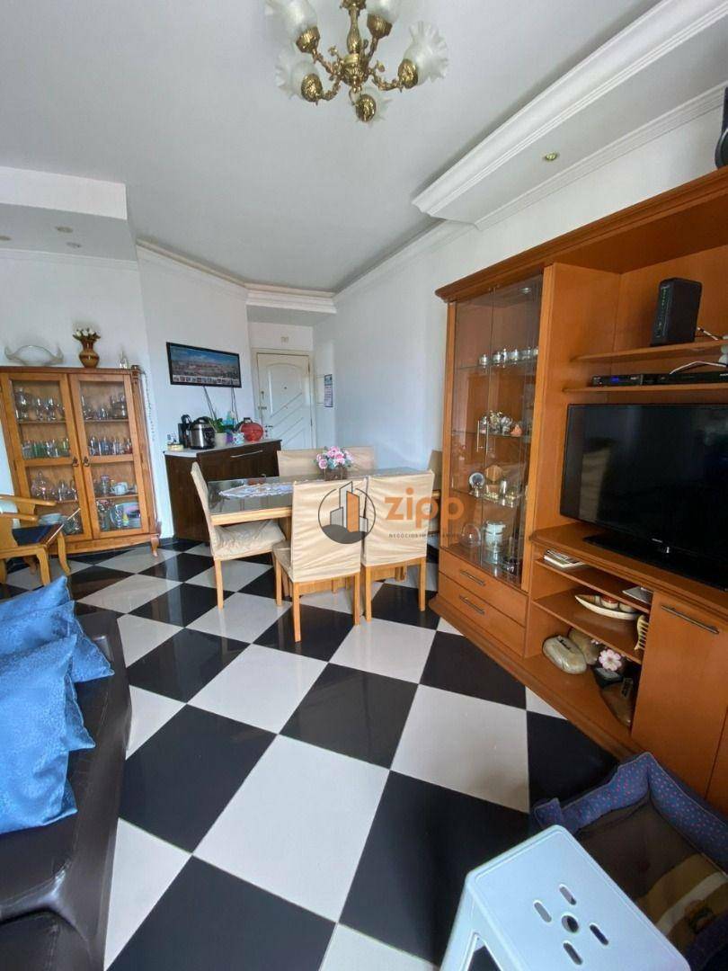 Apartamento à venda com 3 quartos, 74m² - Foto 2