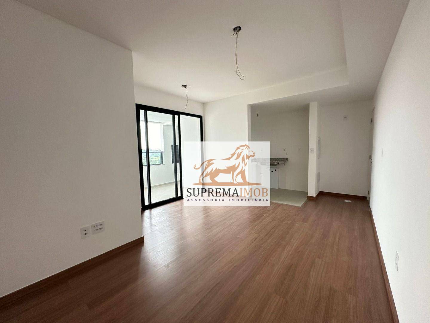 Apartamento à venda com 2 quartos, 67m² - Foto 6