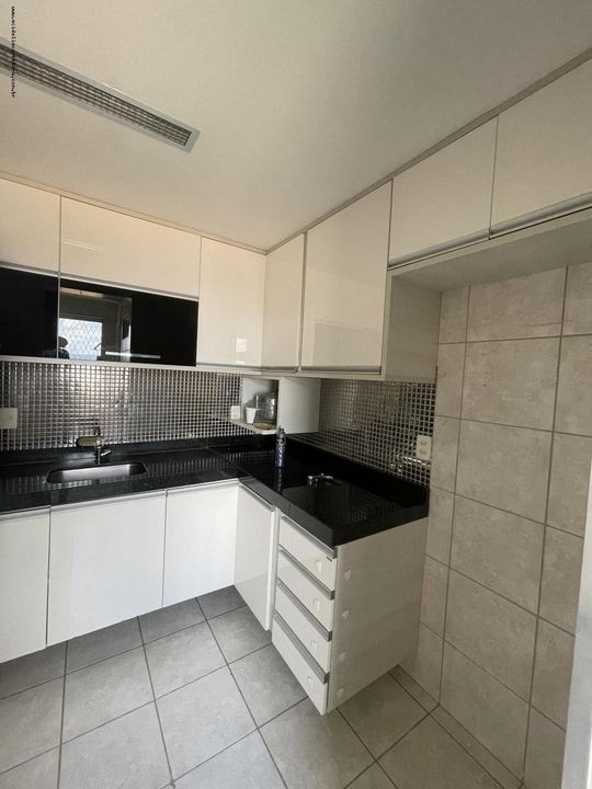 Apartamento para alugar com 3 quartos, 107m² - Foto 17