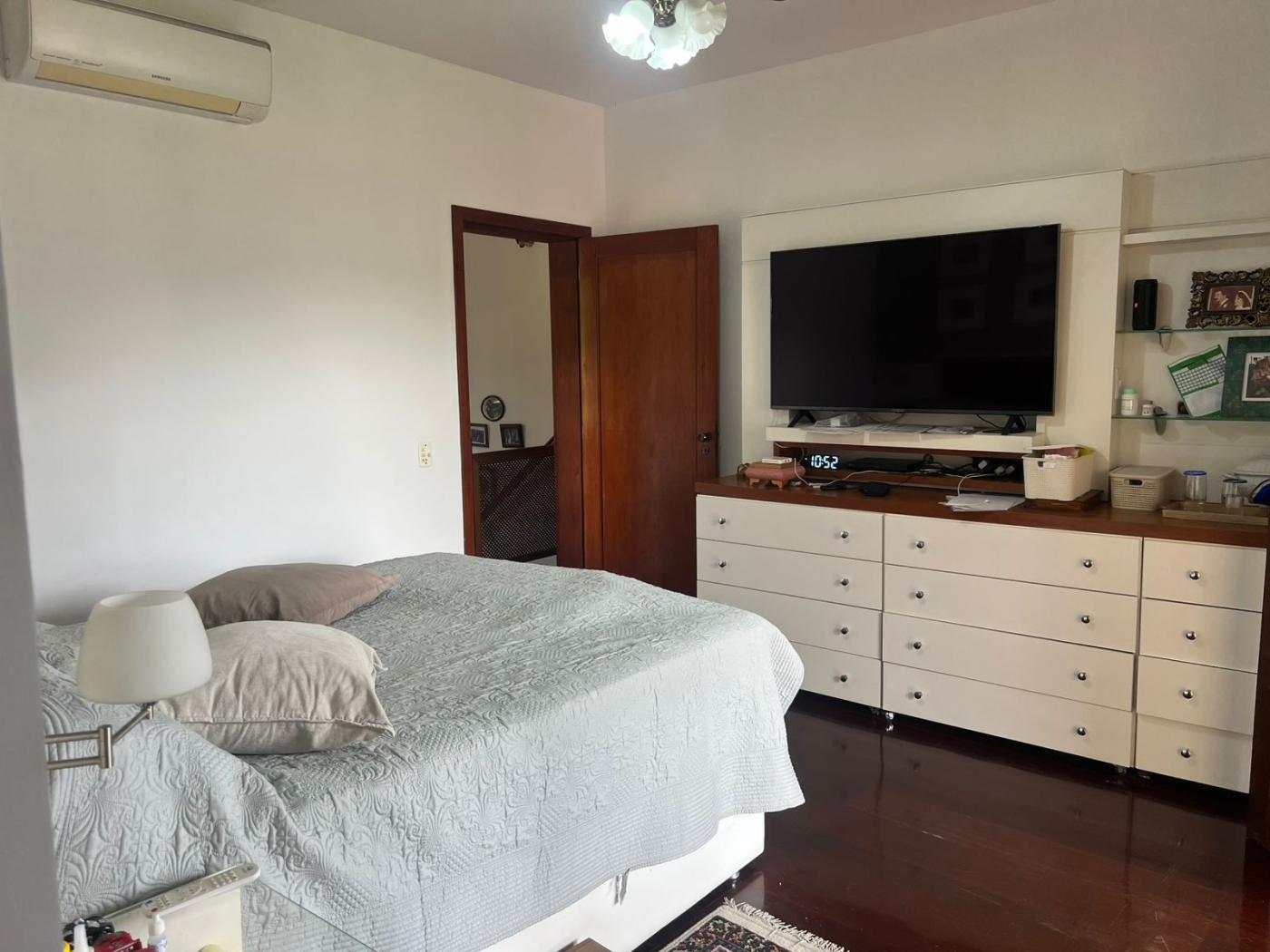 Casa à venda com 5 quartos, 1100m² - Foto 16