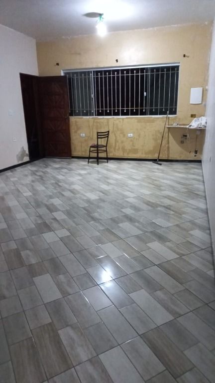 Sobrado à venda com 2 quartos, 130m² - Foto 3