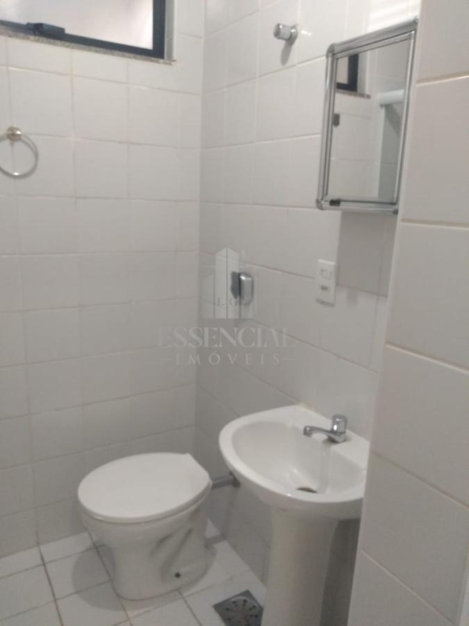 Apartamento para alugar com 2 quartos, 70m² - Foto 14