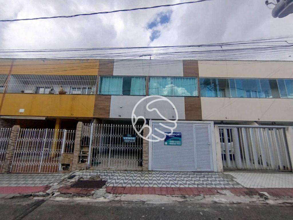 Casa, 4 quartos, 172 m² - Foto 1