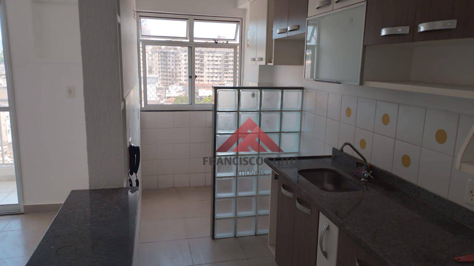 Apartamento à venda com 2 quartos, 67m² - Foto 8