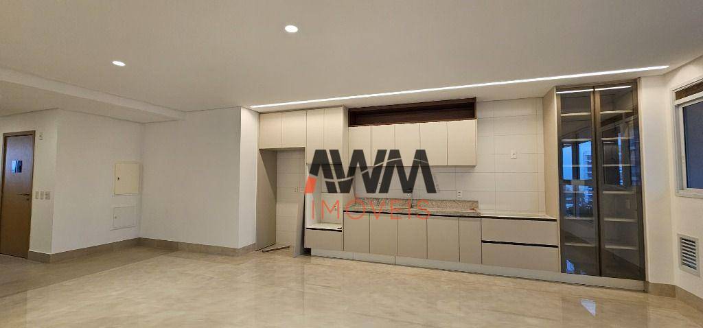 Apartamento à venda com 4 quartos, 227m² - Foto 4