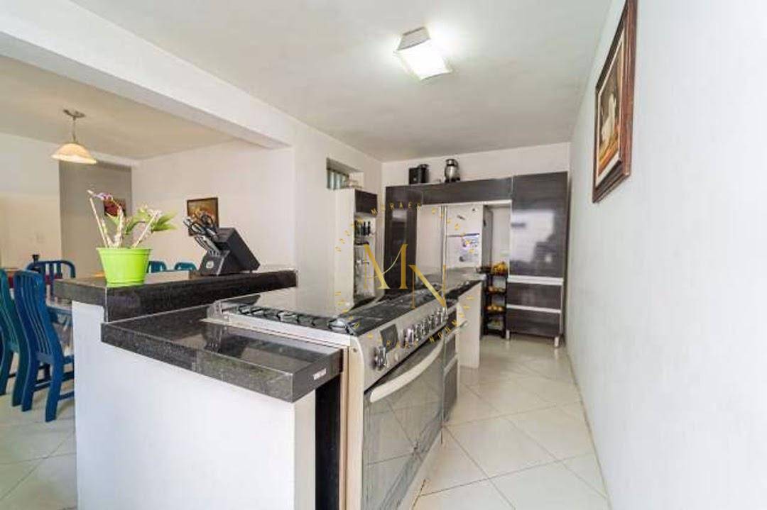 Casa à venda e aluguel com 4 quartos, 220m² - Foto 10