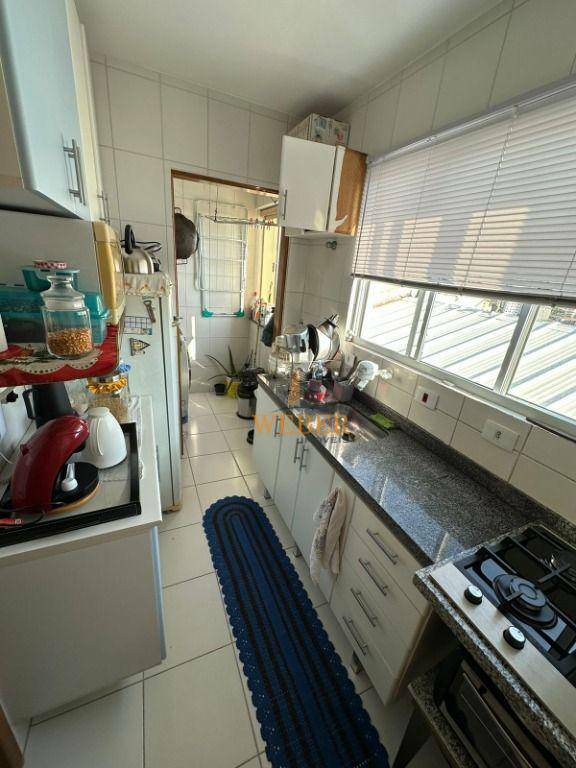 Apartamento à venda com 2 quartos, 58m² - Foto 4