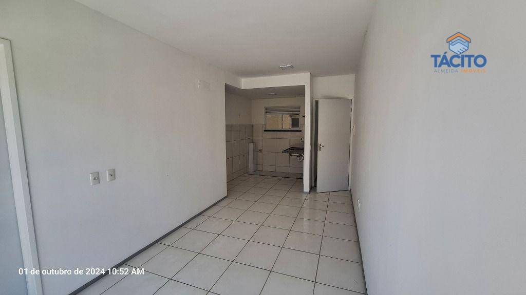 Apartamento à venda com 2 quartos, 43m² - Foto 3