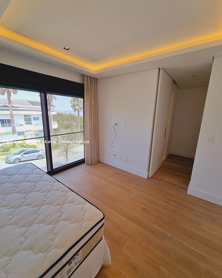 Casa à venda com 4 quartos, 610m² - Foto 11