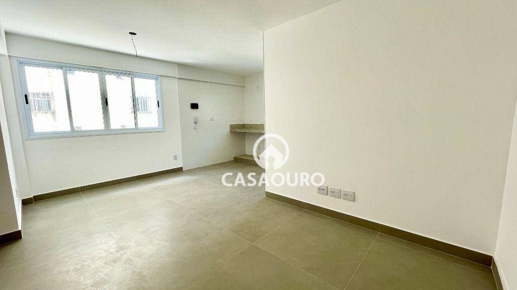 Apartamento à venda com 2 quartos, 62m² - Foto 32