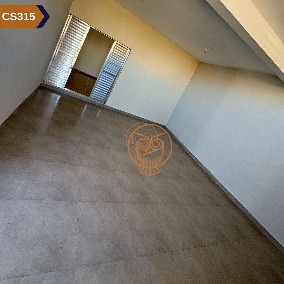 Casa à venda com 2 quartos, 125m² - Foto 1