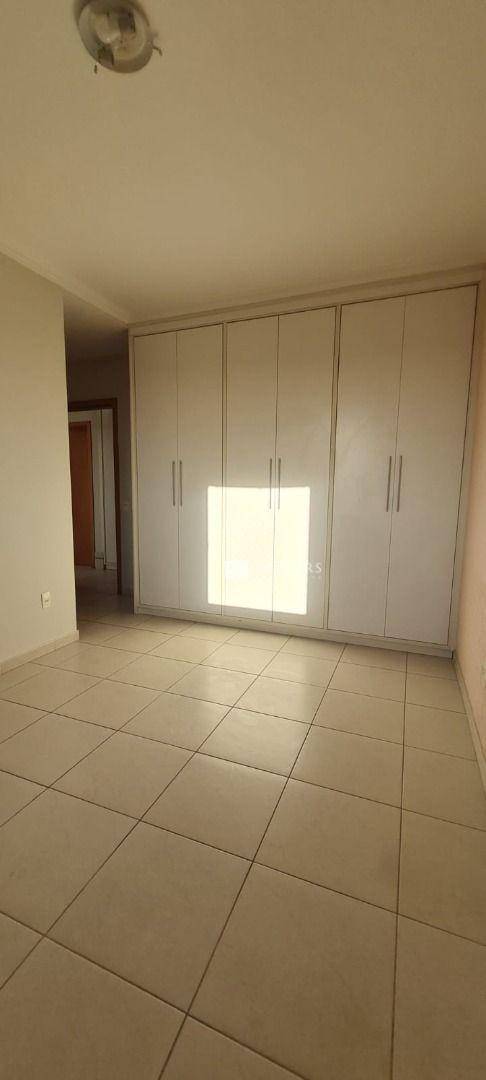 Apartamento para alugar com 3 quartos, 102m² - Foto 10