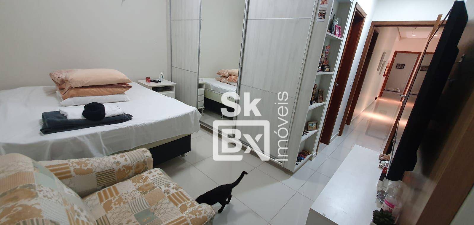 Casa de Condomínio à venda com 4 quartos, 300m² - Foto 10