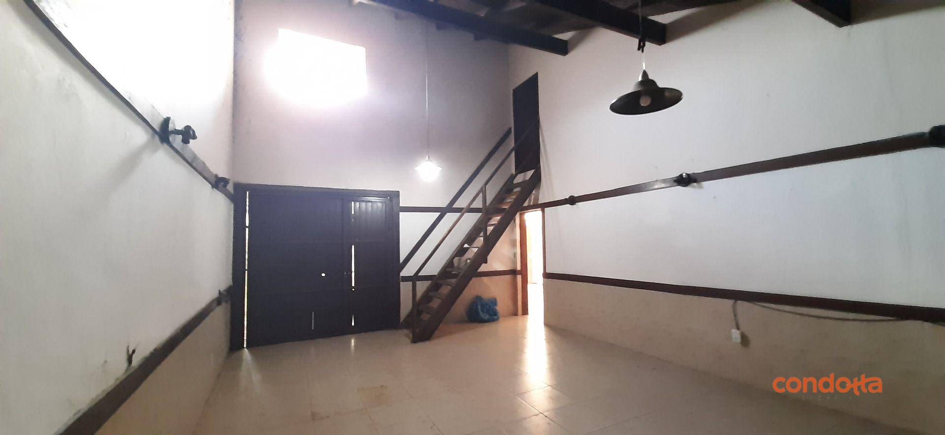 Casa para alugar com 4 quartos, 331m² - Foto 41