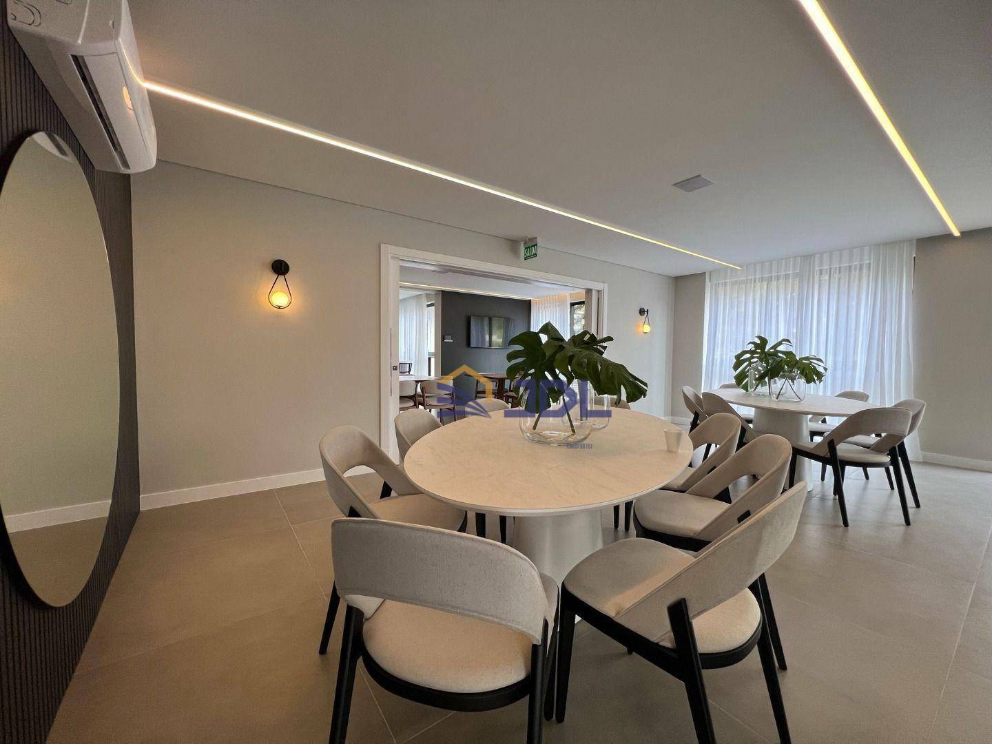 Apartamento à venda com 3 quartos, 189m² - Foto 22