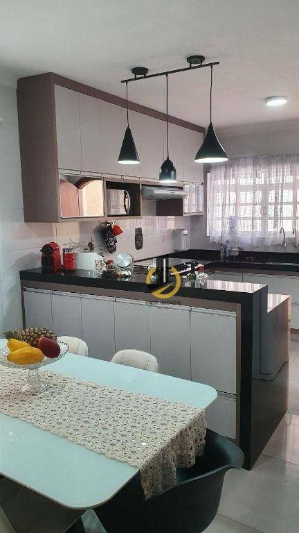 Sobrado à venda com 2 quartos, 185m² - Foto 8